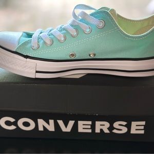 NIB-Converse-All Star Sneakers